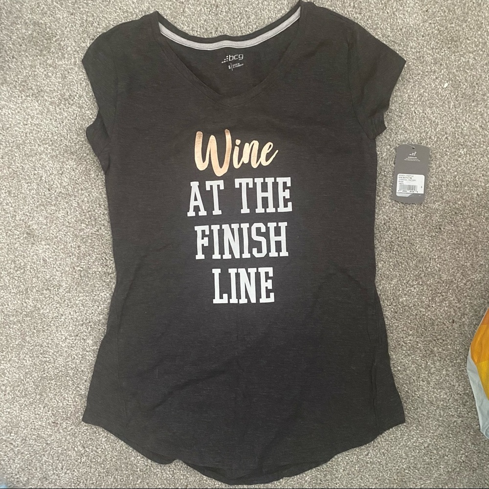 NWT v neck tee